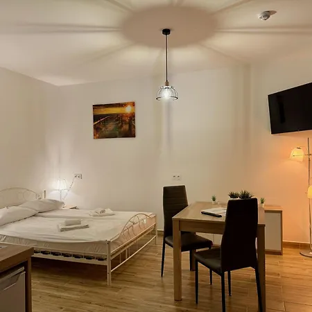 Dworek Nadmorski Hotel apartamentowy *